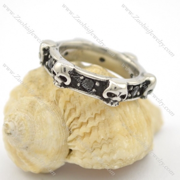 Skull Flat Ring with Black Stones r001733