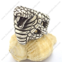 Boa Constrictor Ring with Sharp Teeth r002323
