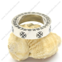 Cross Ring for Ladies with US size from 7 to 10 r002398
