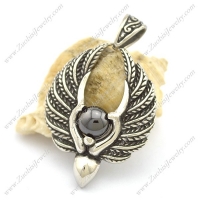 Two Wings Pendant as Golden Snitch p002499