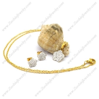Shiny Crystal Wintersweet Jewelry Set in Gold Cover s001206