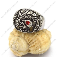 One Red Eye Stone Skull Ring r002874