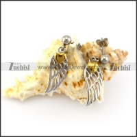 Hollow Casting Wing Earring with a Golden Heart e001360