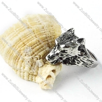 Old Silver Stainless Steel Wolf Ring - r000257