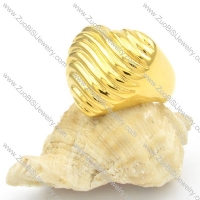Stainless Steel Gold Ring with Heart Shapped -r000398