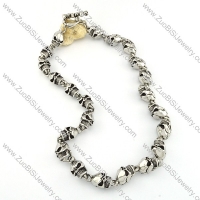 22 Solid Skull Stainless Steel Necklace for Men -n000198